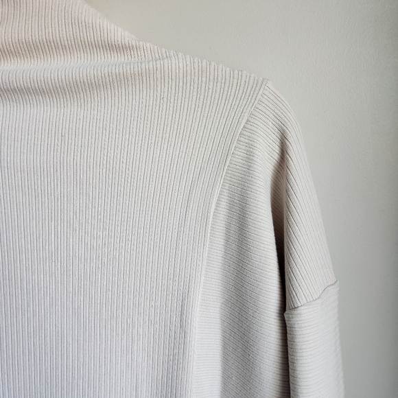 Lett Palma Mock Neck Top Size Large - Picture 6 of 8
